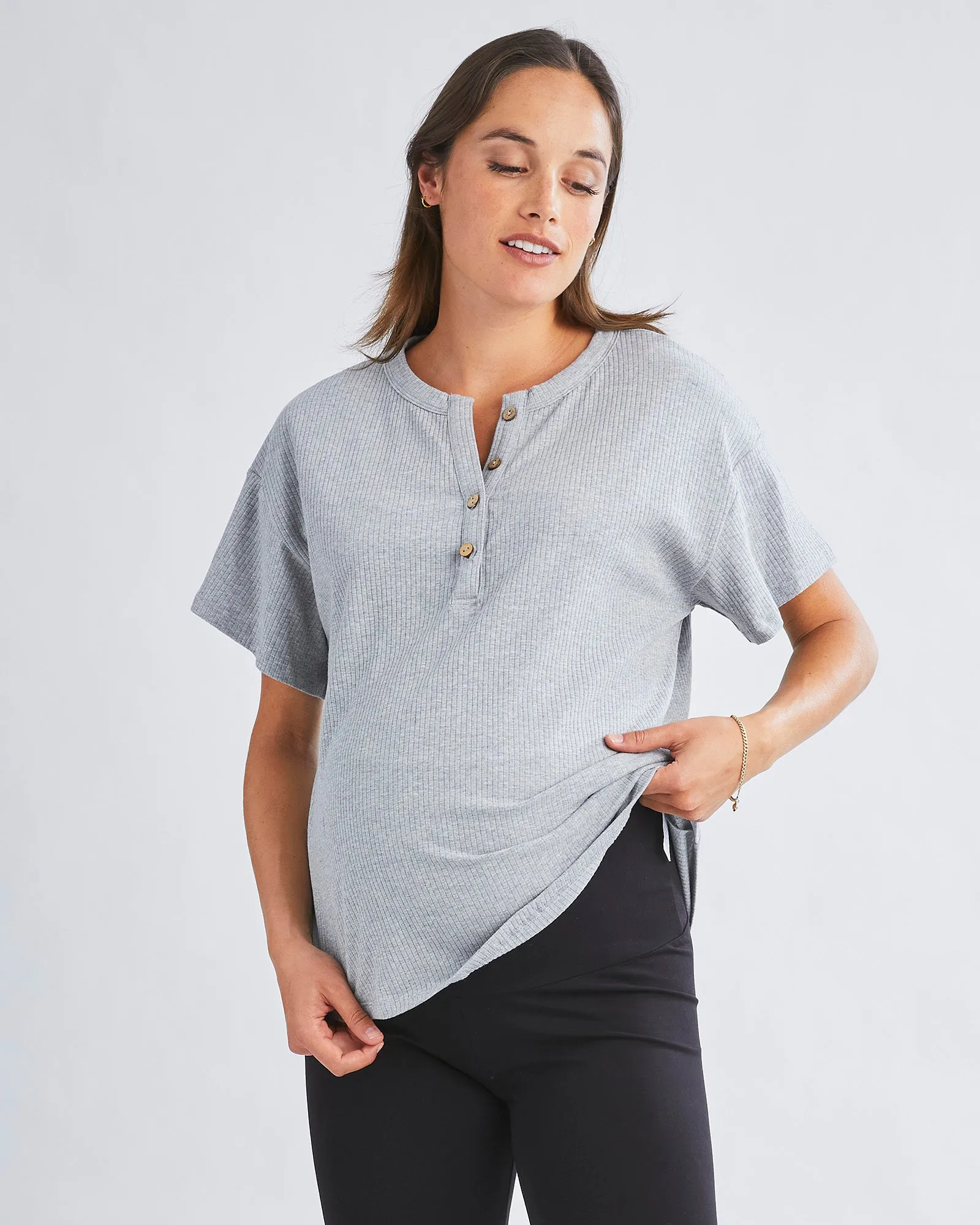 Simple Classic Ribbed Button Short Sleeve Top In Flower Grey