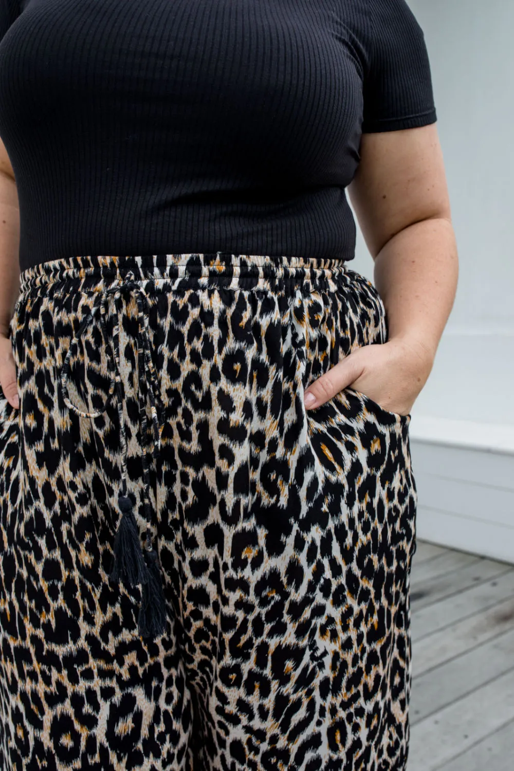 Wide Leg Relaxed Fit Pants - Leopard